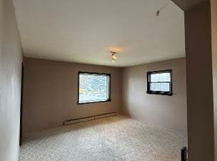 4803 N Regal St APT 3, Spokane, WA 99217