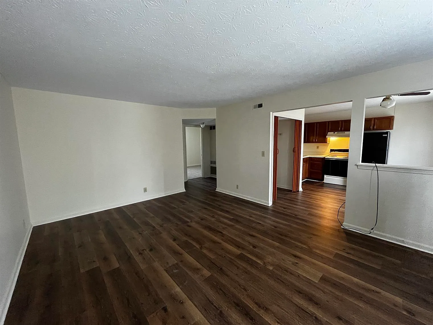 2 bed, $975 — Photo 4