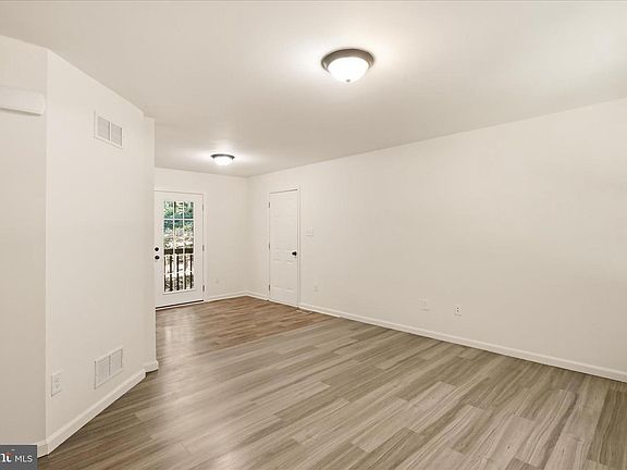 3rd image of 281 Bristol Springs Way