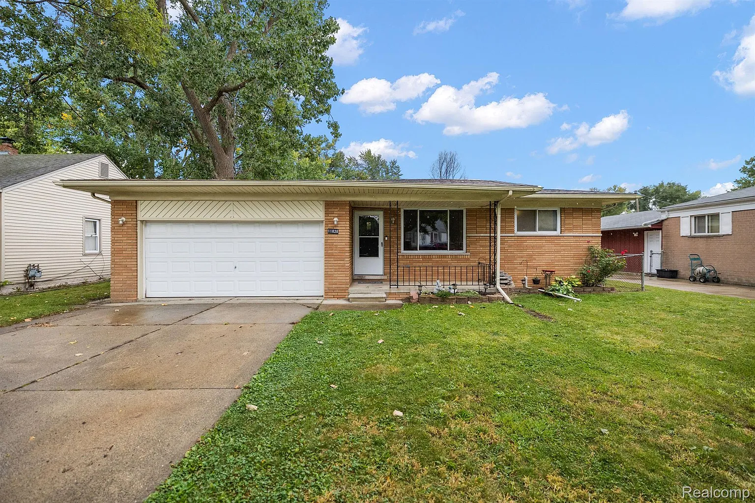 11828 Timken Ave photo 1