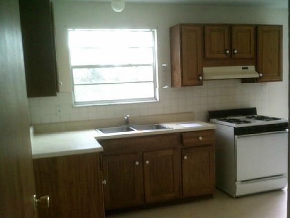 4th image of 10062 Prince Dr