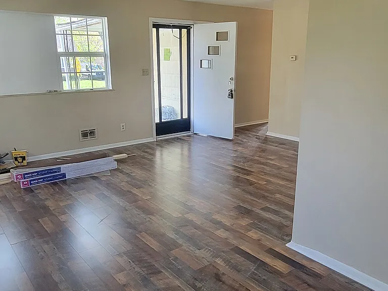 3344 Roswell Dr — Photo 7