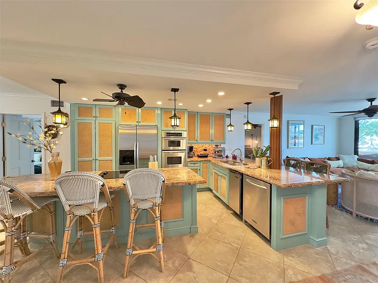 1585 S Ocean Ln #181 — Photo 4