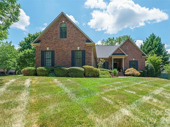 2nd image of 314 River Birch Cir