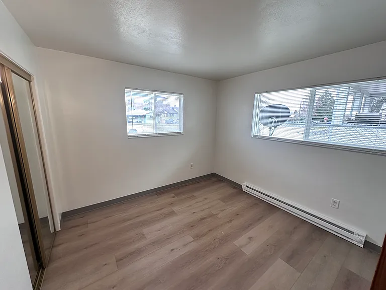 210 S 8th Ave #1 — Photo 4