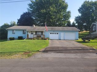 2438 Hillview Dr, Cato, NY 13033