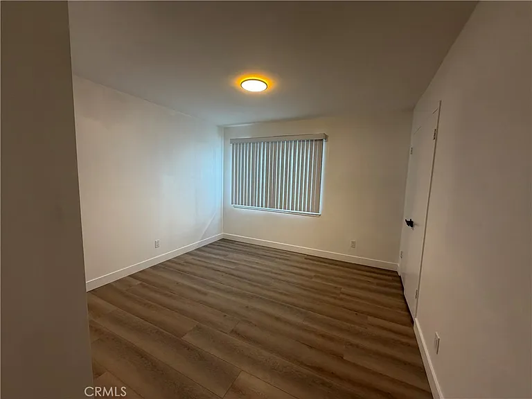 8414 Owensmouth Ave — Photo 9