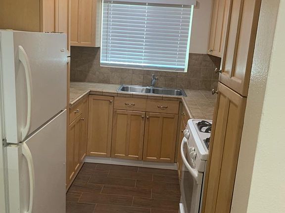 5th image of 1228 N McCadden Pl APT 1