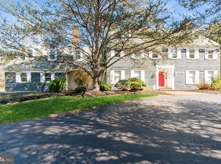 10 Baldwin Hill Pl, Moorestown, NJ 08057