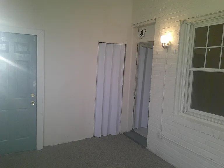1905 M St NE #3 — Photo 11