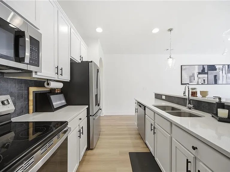 2360 Rex Dr — Photo 6