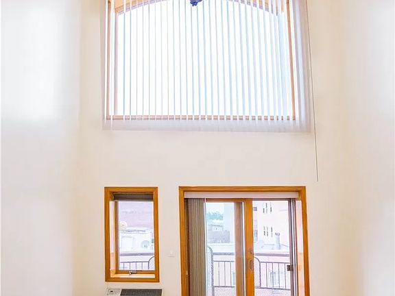 4th image of 140-32 Cherry Ave #6D