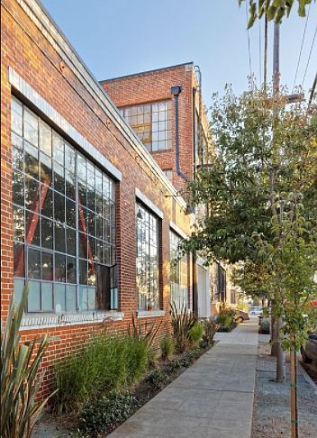 Sidewalk Unit Window