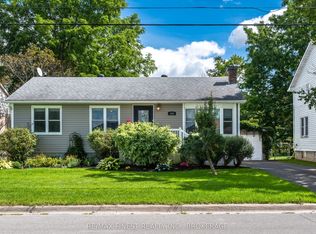 193 Hawthorne Ave, Kingston, ON K7M 1Z2