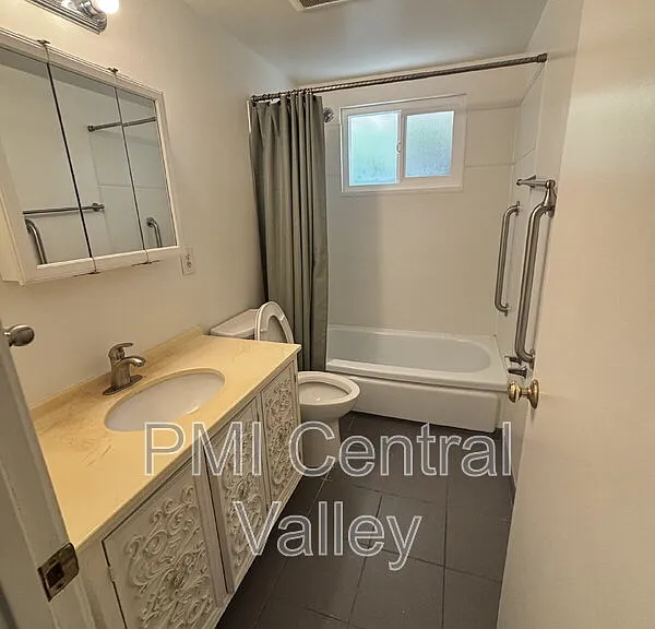 944 Bridgewood Way — Photo 21