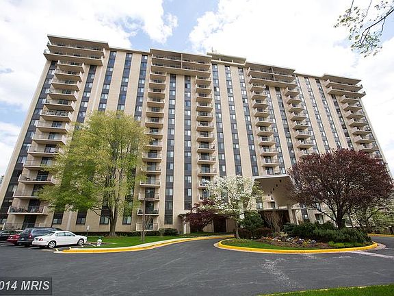 2nd image of 7420 Westlake Ter APT 707
