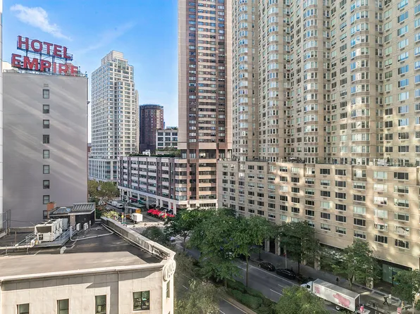 62 West 62nd Street image 9 of 9