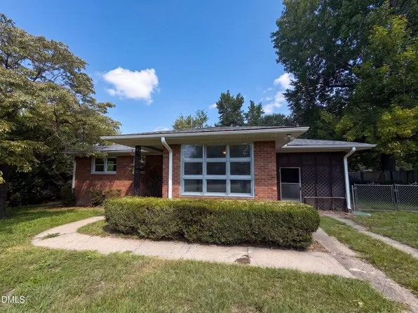 5206 N Sumac Cir, Fayetteville, NC 28304