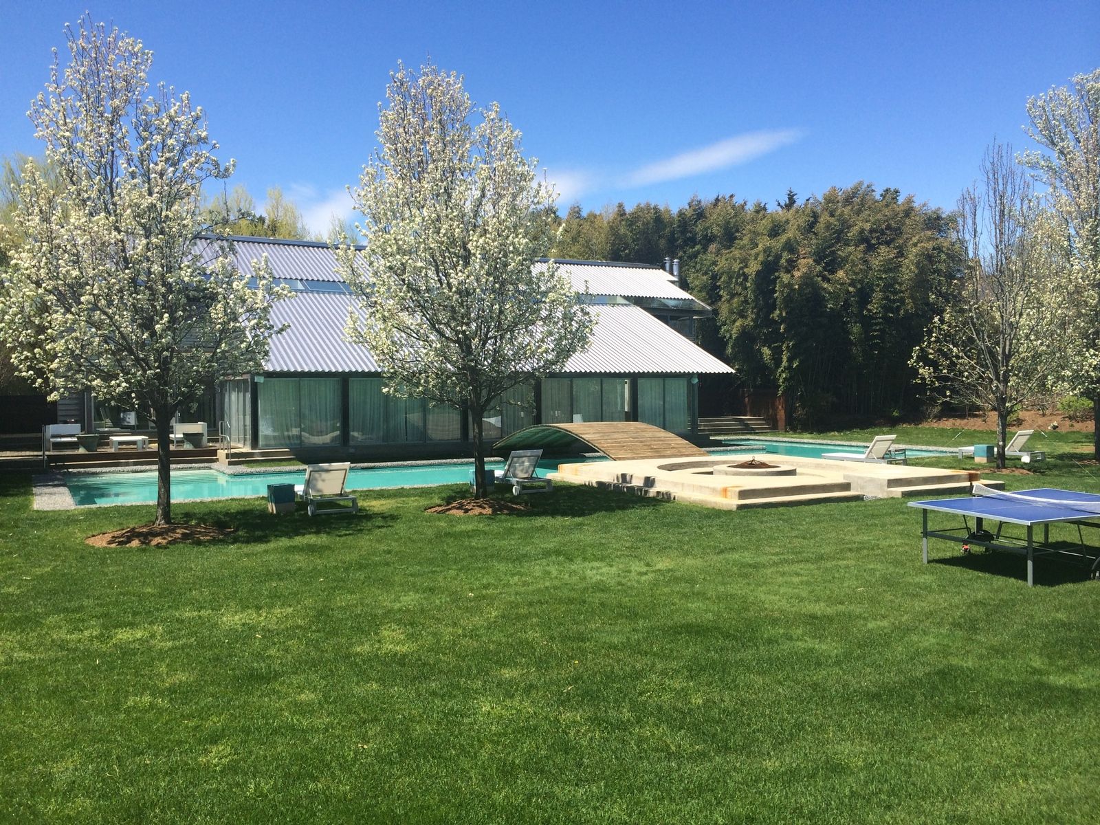 70 Fairfield Pond Ln in Sagaponack Out East