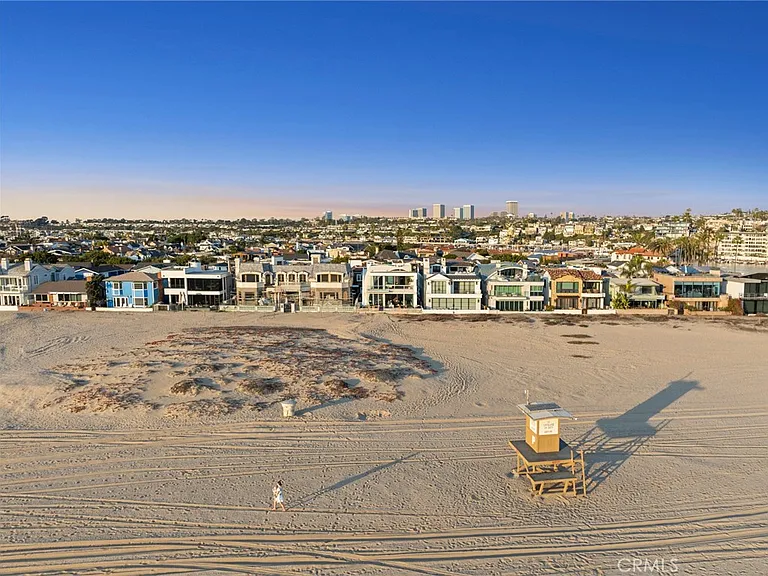 2144 E Oceanfront — Photo 31