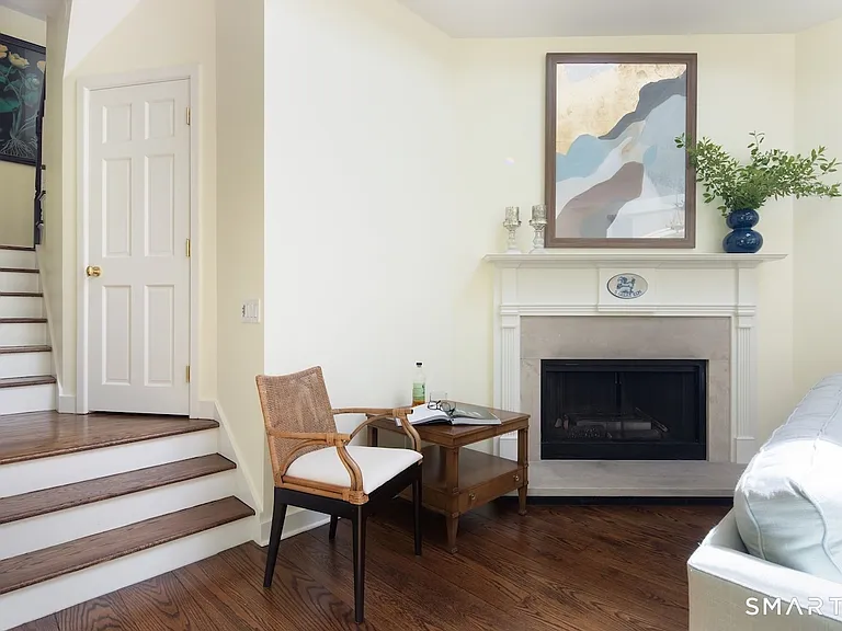 5 Great Elm Rd — Photo 9