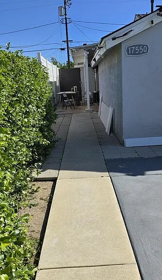17550 Willard — Photo 9