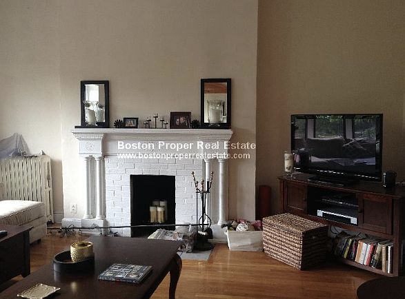 2nd image of 146 Beacon St APT 5