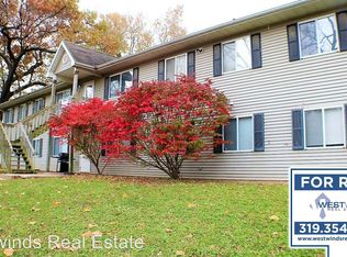 645 S Lucas St, Iowa City, IA 52240