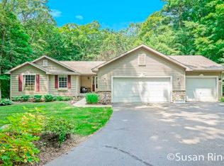 10719 Stegman Creek Dr NE, Rockford, MI 49341