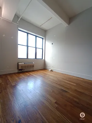 Rented by City Vista Inc | media 33