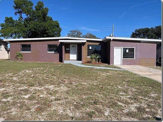 1st image of 4815 BASSWOOD LANE
