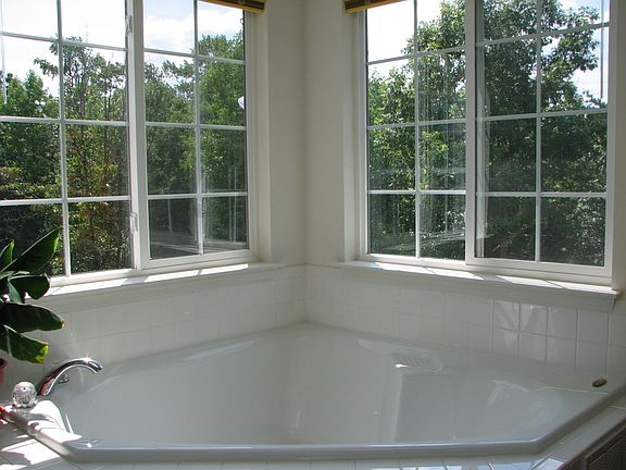 Supersize Bathtub