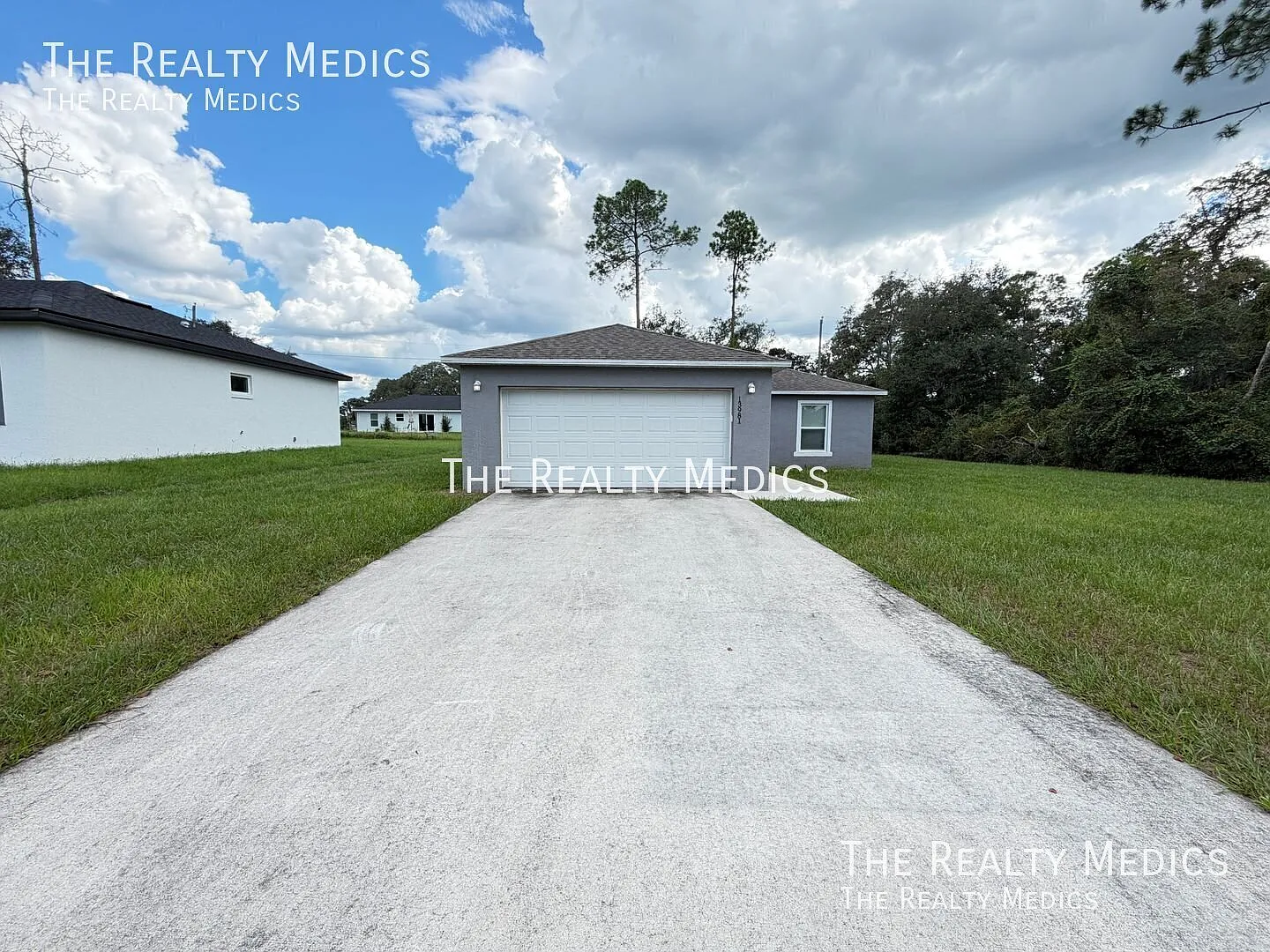 Modern 3 Bedroom Home with Granite Kitchen & EnergyEfficient Upgrades in Marion Oaks Available Now! — Photo 2