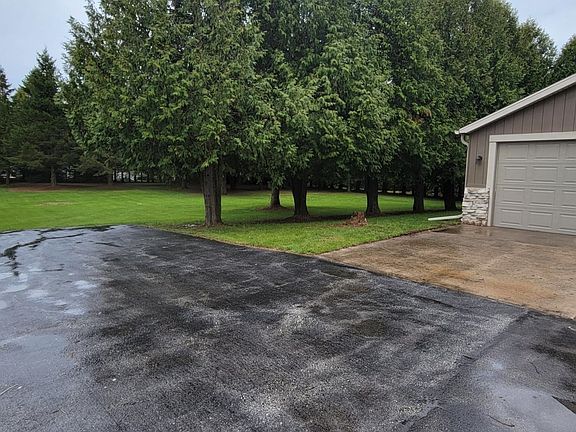 3rd image of 7520 Tannery Rd