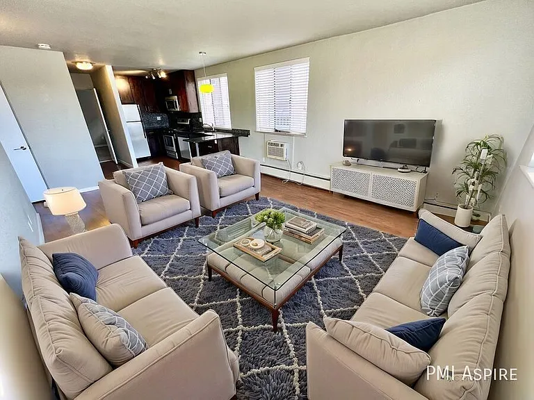 59 N Ogden St #10 — Photo 71