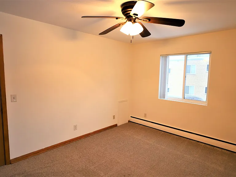 6526 Oliver Ave S — Photo 20