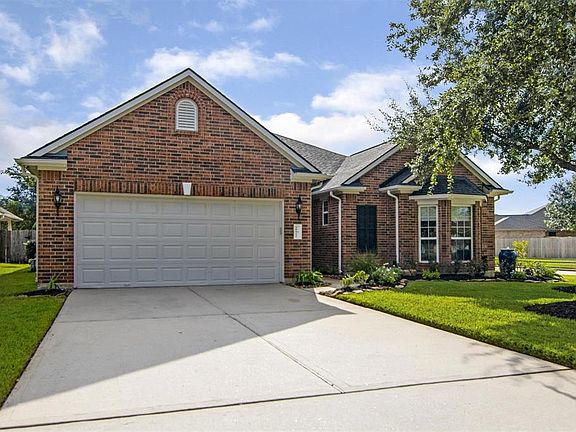 Fresh pressure washed flatwork and compost.