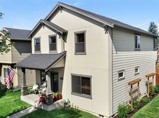 602 Station Ln, Sumner, WA 98390