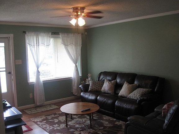 4th image of 2461 Loyce Dr