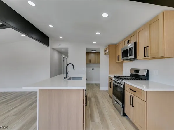 3167 Comitan Ln, Las Vegas, NV 89122
