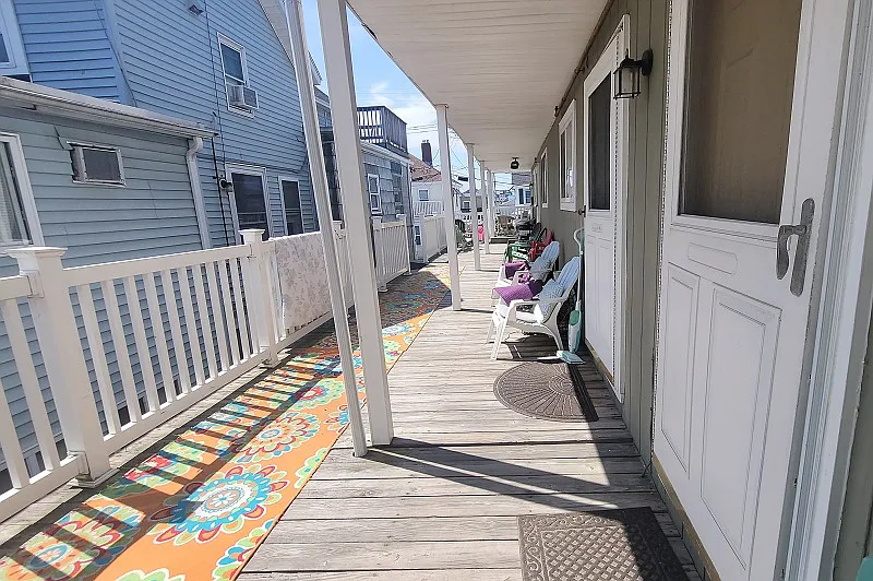12 G St #43