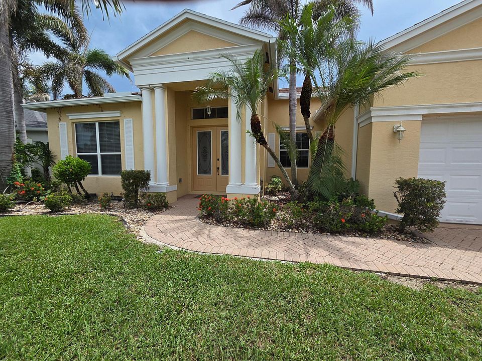 1st image of 521 SW LAKE MANATEE Way