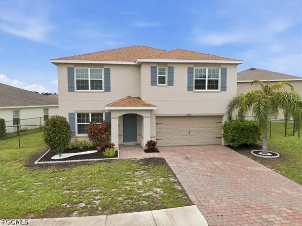 10601 Crossback Ln, Lehigh Acres, FL 33936