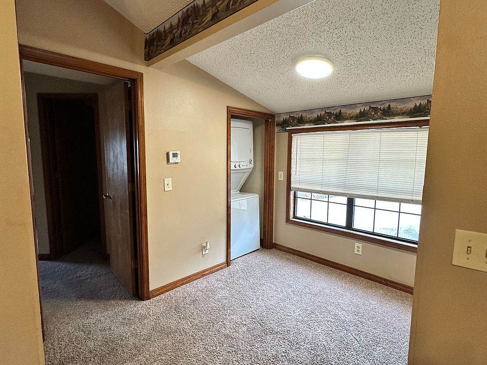 1st image of 140 Presbyterian St #7
