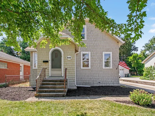 840 N Arlington Heights Rd, Arlington Heights, IL 60004