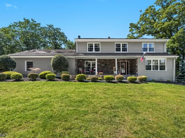 12 Westview Ct, Cedar Grove Twp., NJ 07009