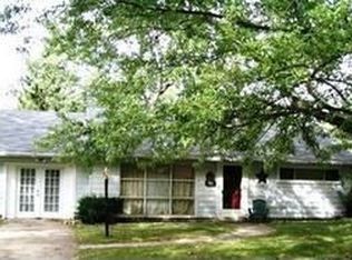 3803 Milford Dr, Dayton, OH 45429