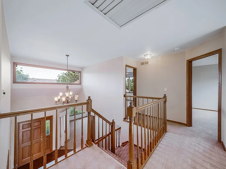 6793 Blackhawk Ct — Photo 23