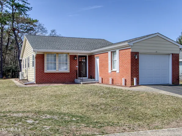 21 Hudson Parkway, Whiting, NJ 08759