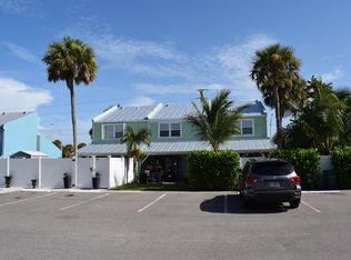 900 Shorewinds Dr APT B, Fort Pierce, FL 34949